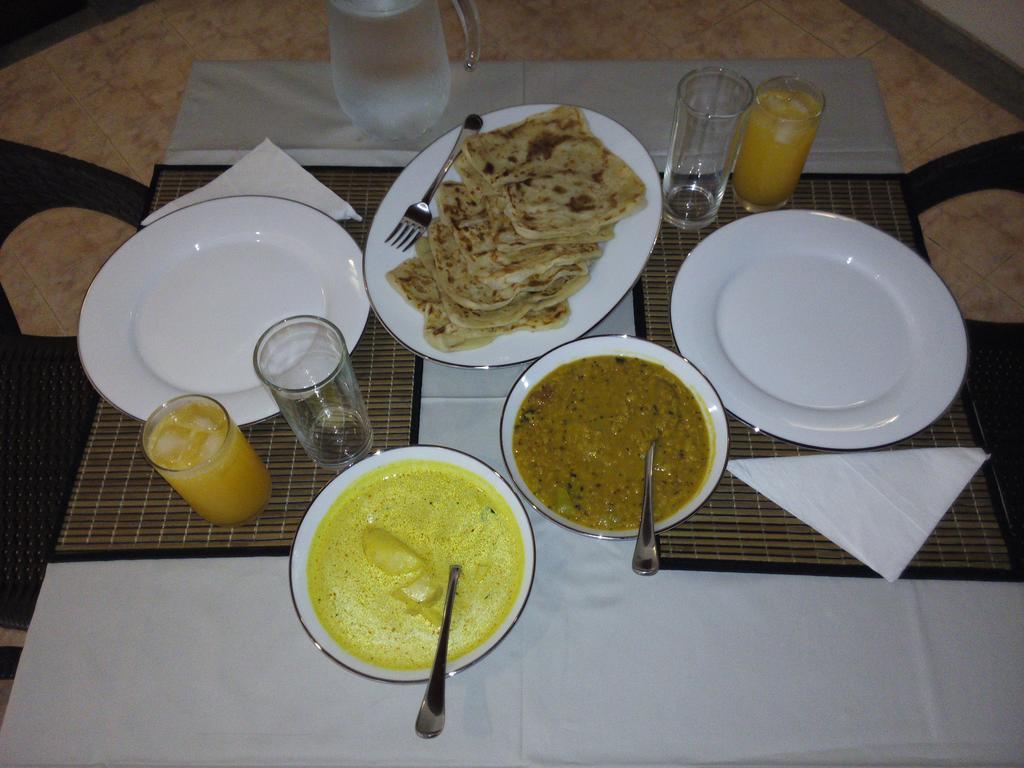 Inlak Garden Hotel Negombo Dış mekan fotoğraf