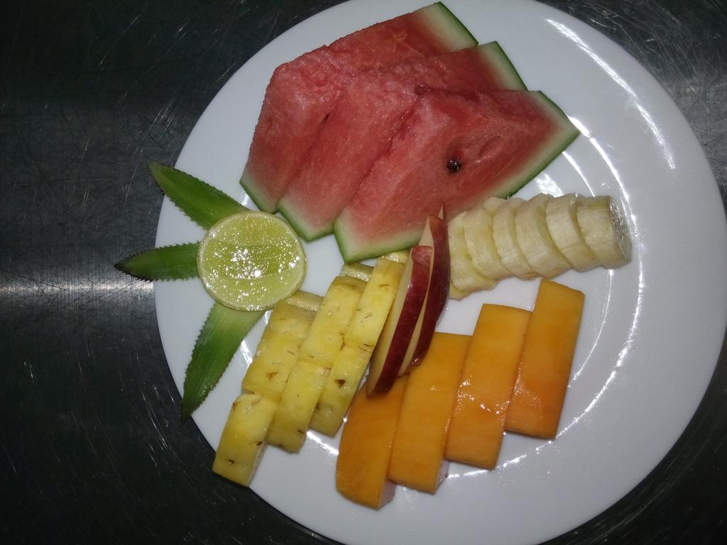 Inlak Garden Hotel Negombo Dış mekan fotoğraf